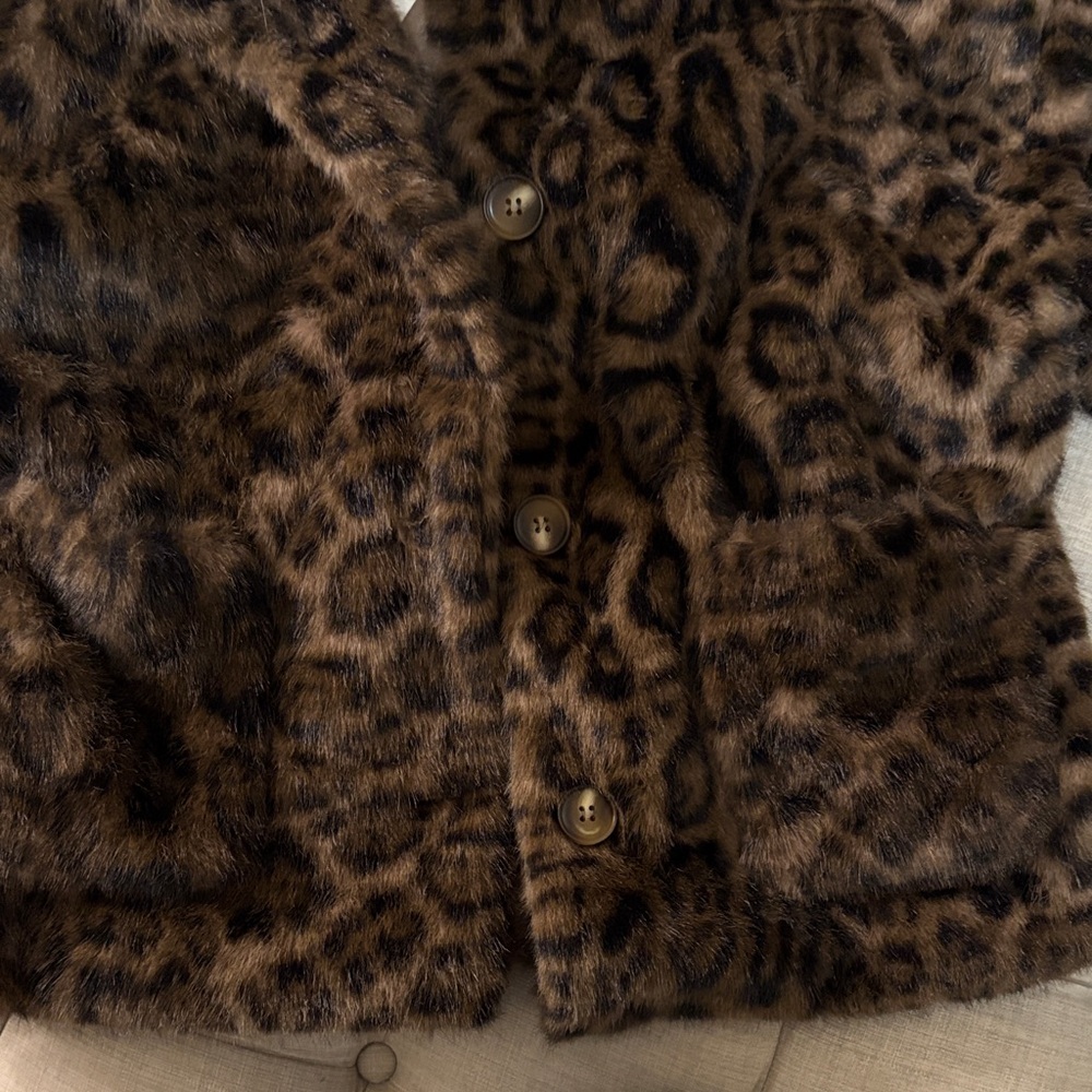 Elegant Leopard Print Teddy Jacket - Picture 6 of 6